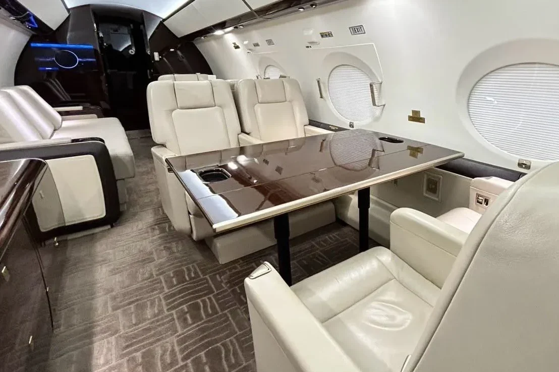 Gulfstream G550 1